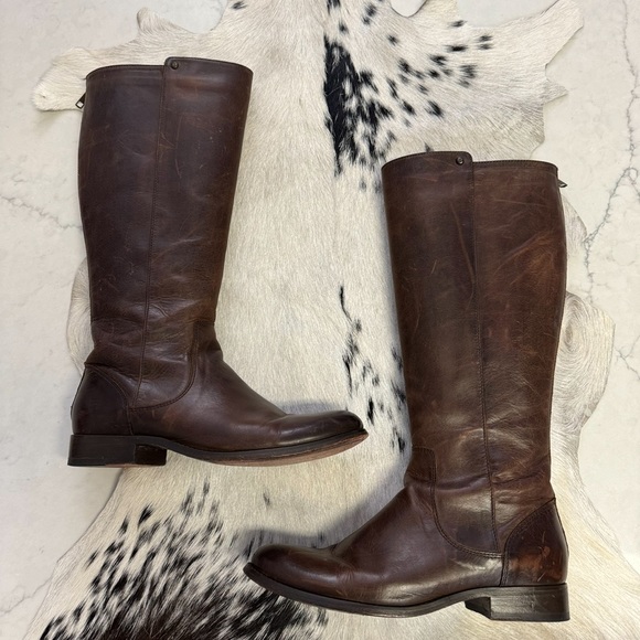 FRYE Women’s Chocolate Melissa Stud Distressed Back Zip Boots Size 7.5 - Picture 1 of 12